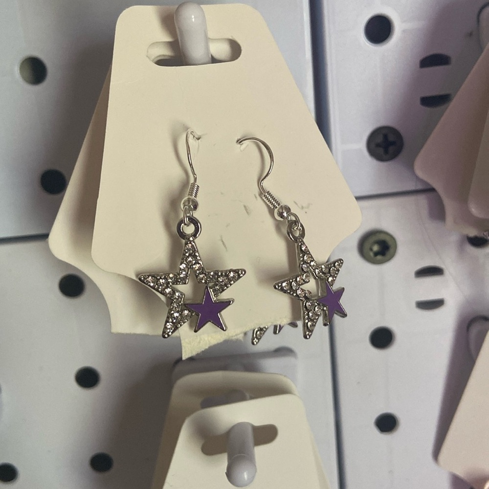 Purple star earrings!